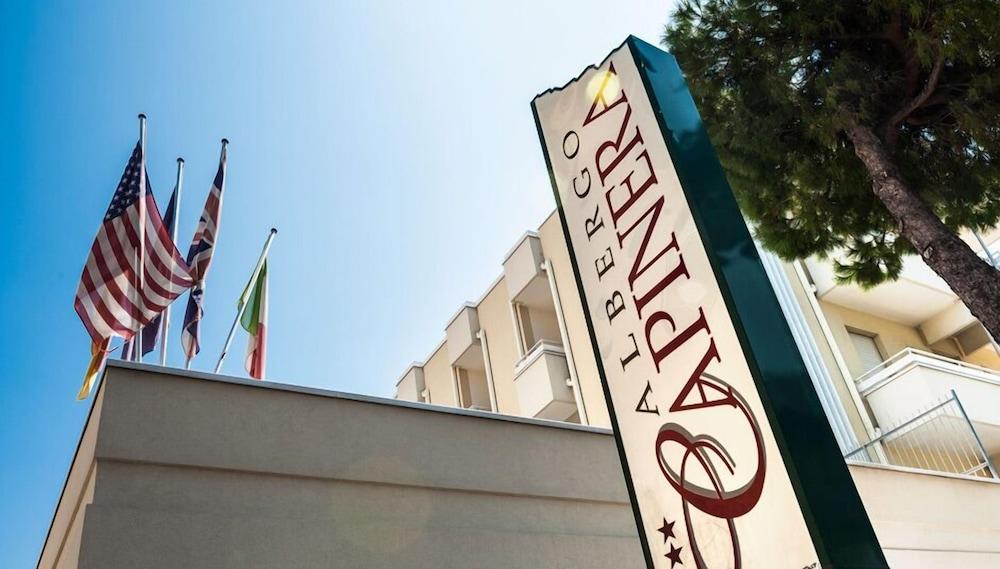 Hotel Capinera Rimini Exteriér fotografie